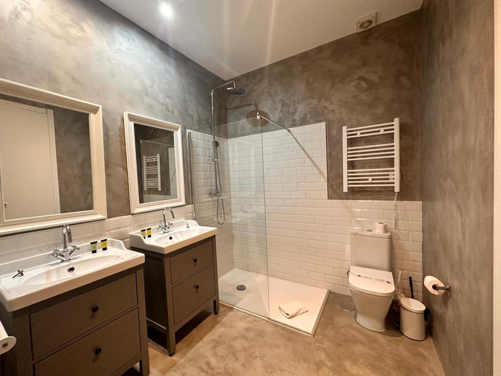 Amazing 3Bd 3Bth With 9 Balconies By Madrid4You Apartments المظهر الخارجي الصورة